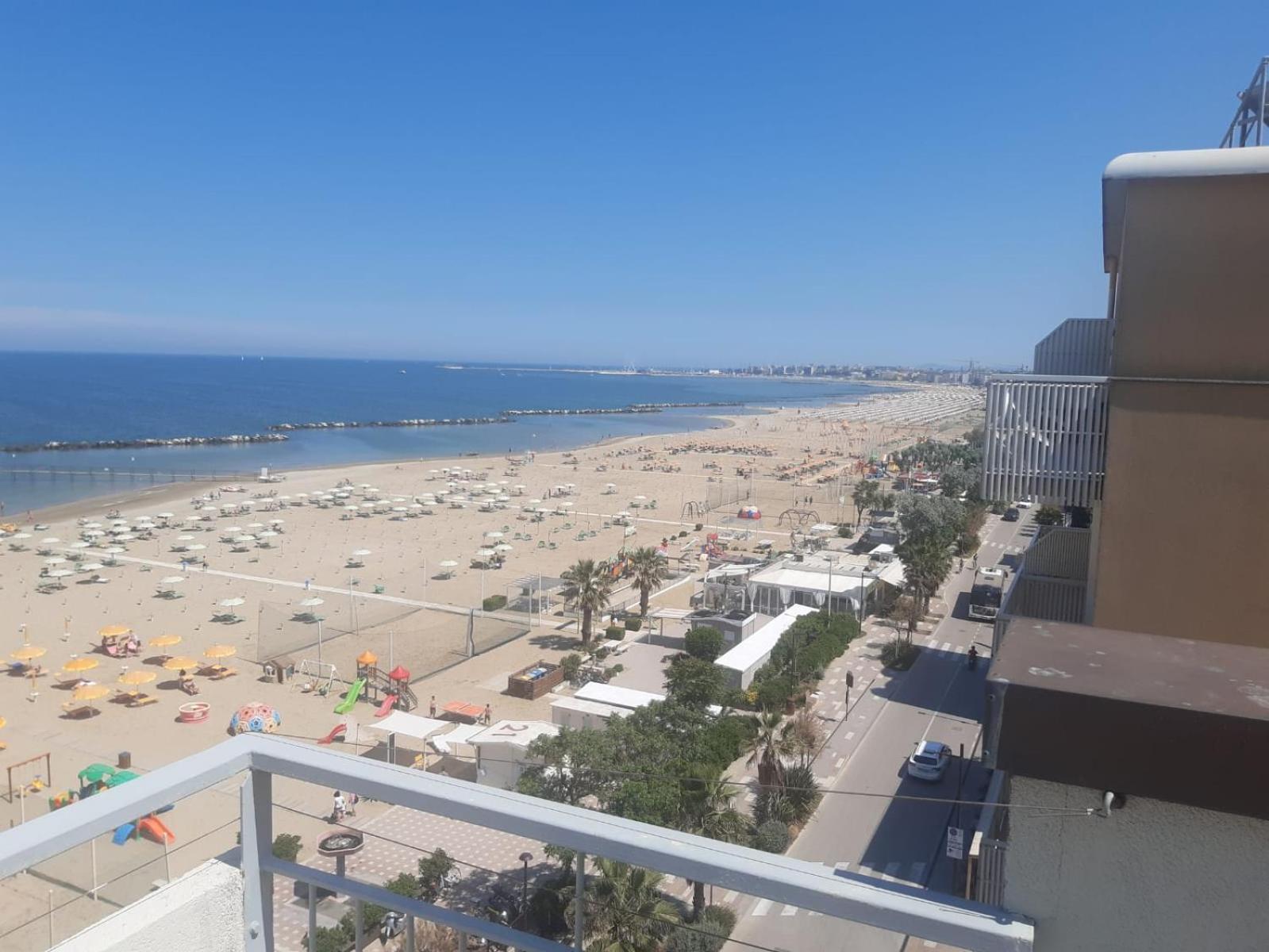 Hotel Salsedine " 5 Mt From The Beach ! " Rimini Exterior photo