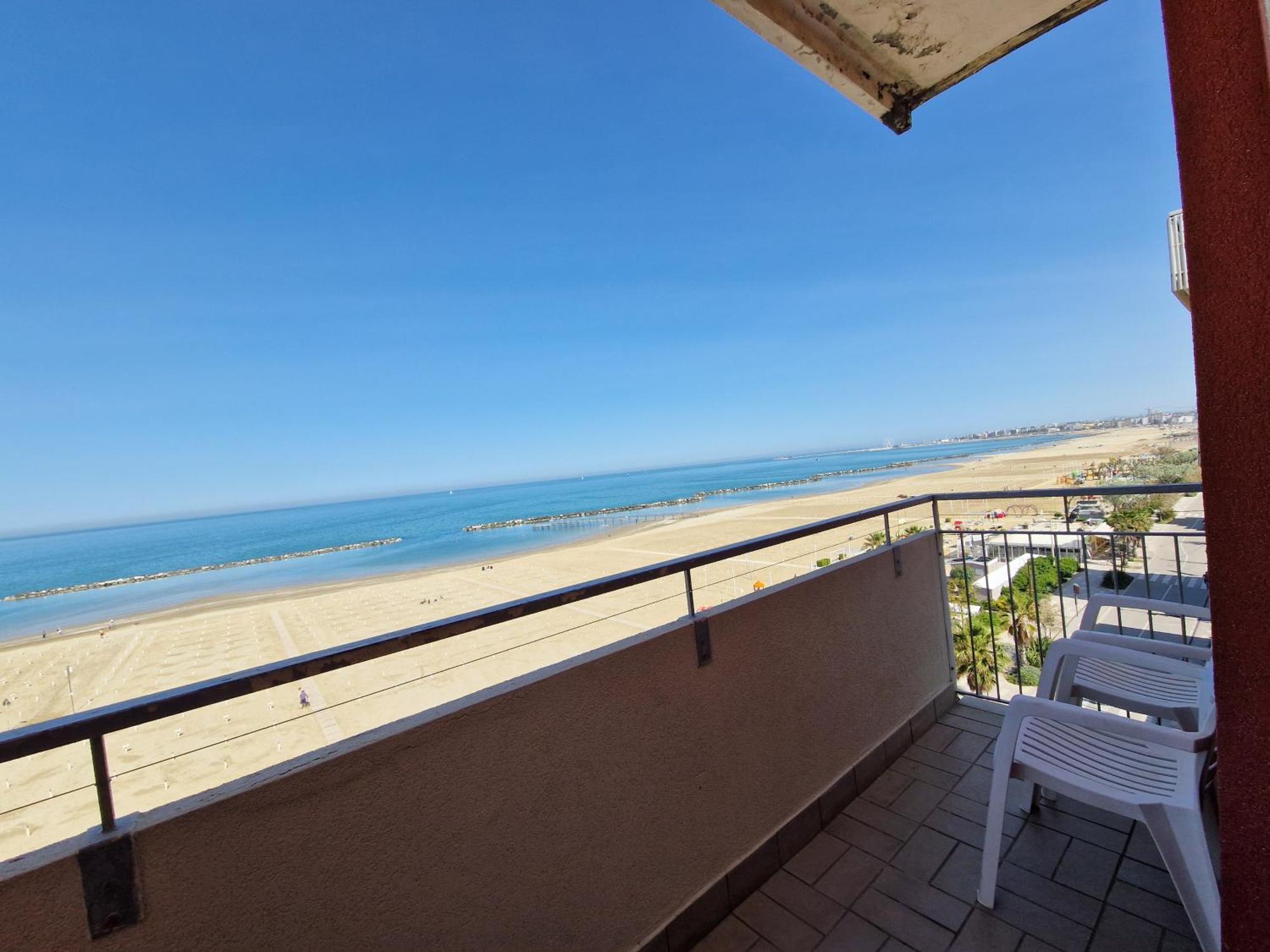 Hotel Salsedine " 5 Mt From The Beach ! " Rimini Exterior photo