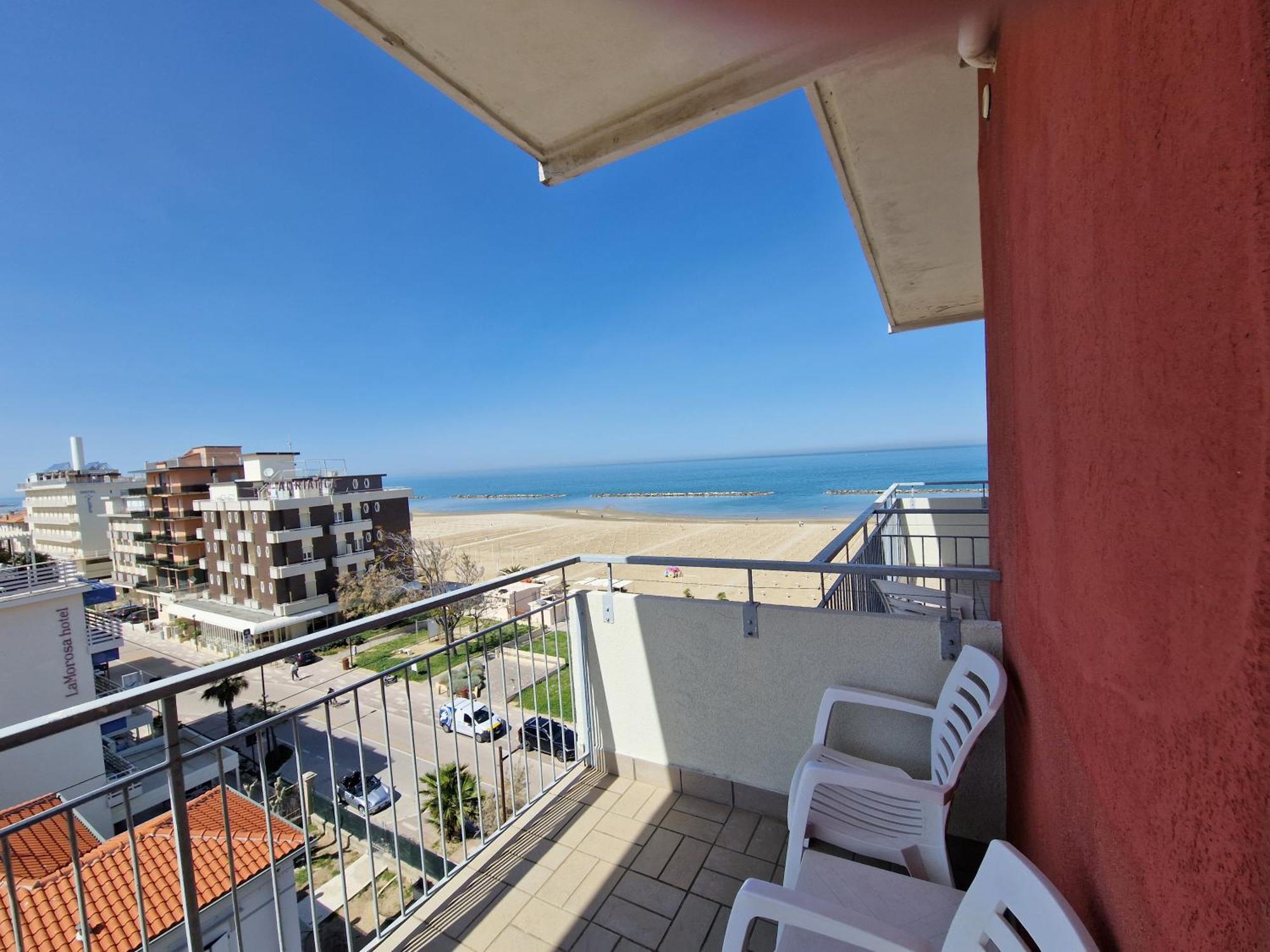 Hotel Salsedine " 5 Mt From The Beach ! " Rimini Exterior photo
